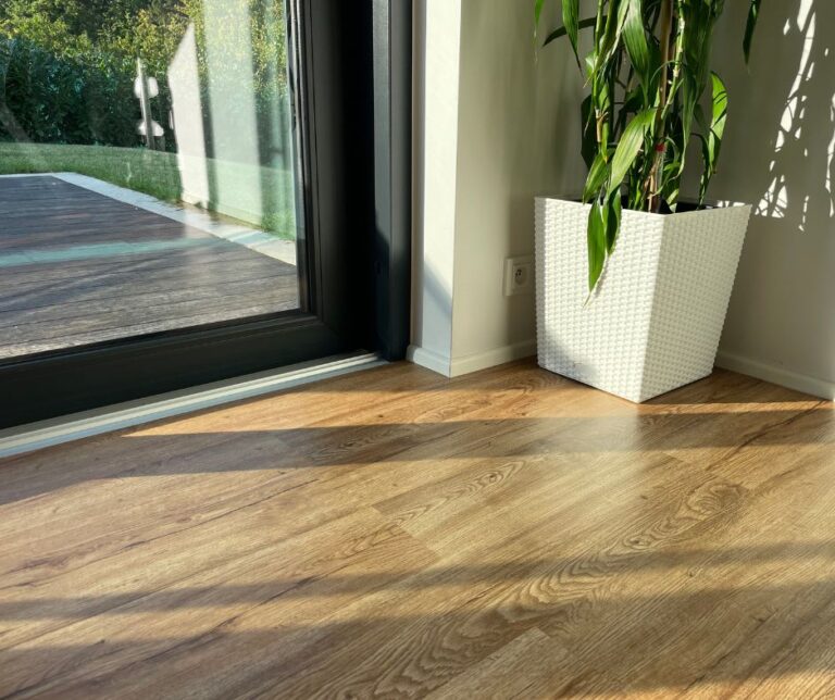 Vinyl floor mid brown